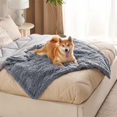 Bedsure waterproof pet blanket leakproof layer helps keep floors dry during play