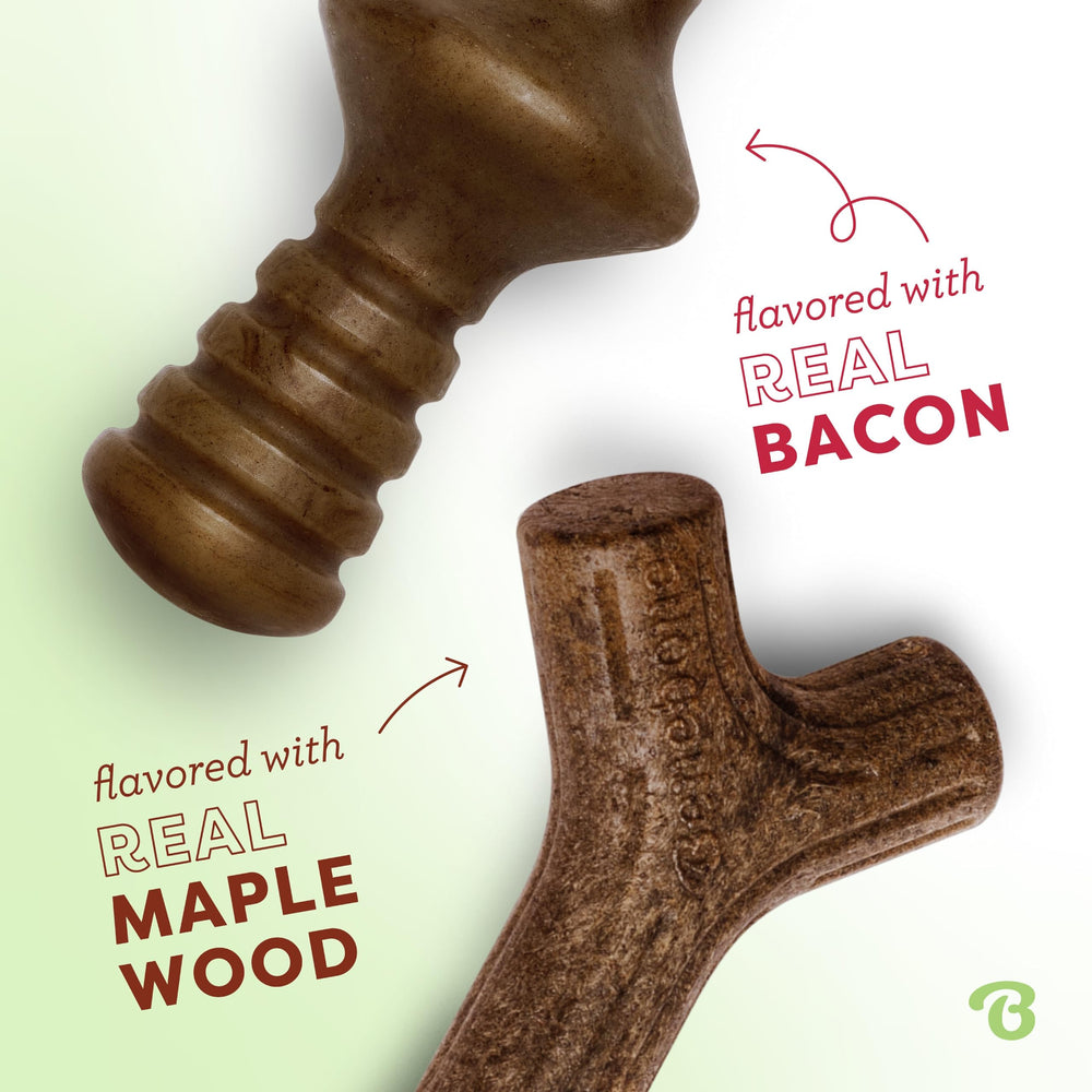 Zaggler de Benebone para perros pequeños, sabor a tocino real y juego dinámico.
