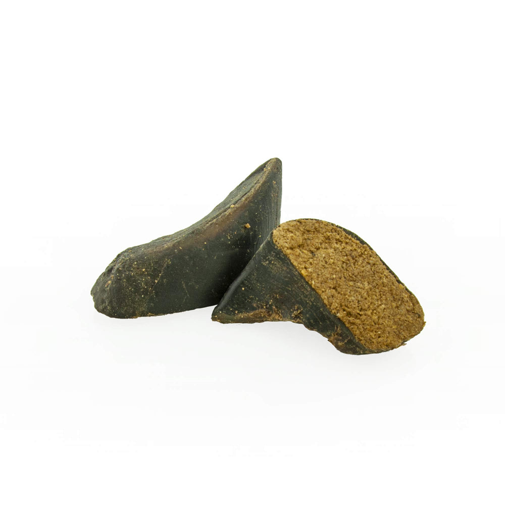 Best Bully Sticks natural cow hooves for medium to large dogs during chew sessions.