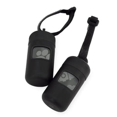 Best Pet Supplies dog poop bag holder attached to leash for convenient cleanup during walks.
