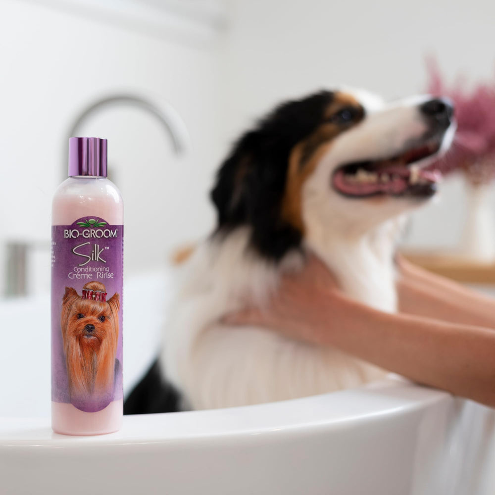 Bio-Groom Brightening Shampoo lather shows cleansing power and brighter coats.