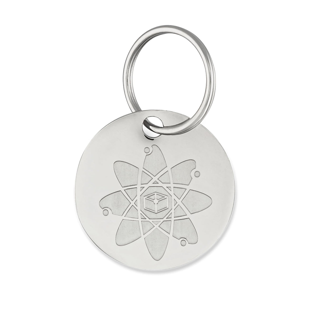 BIOPOWER PET Shield tag on a dog's collar shows toxin-free protection.