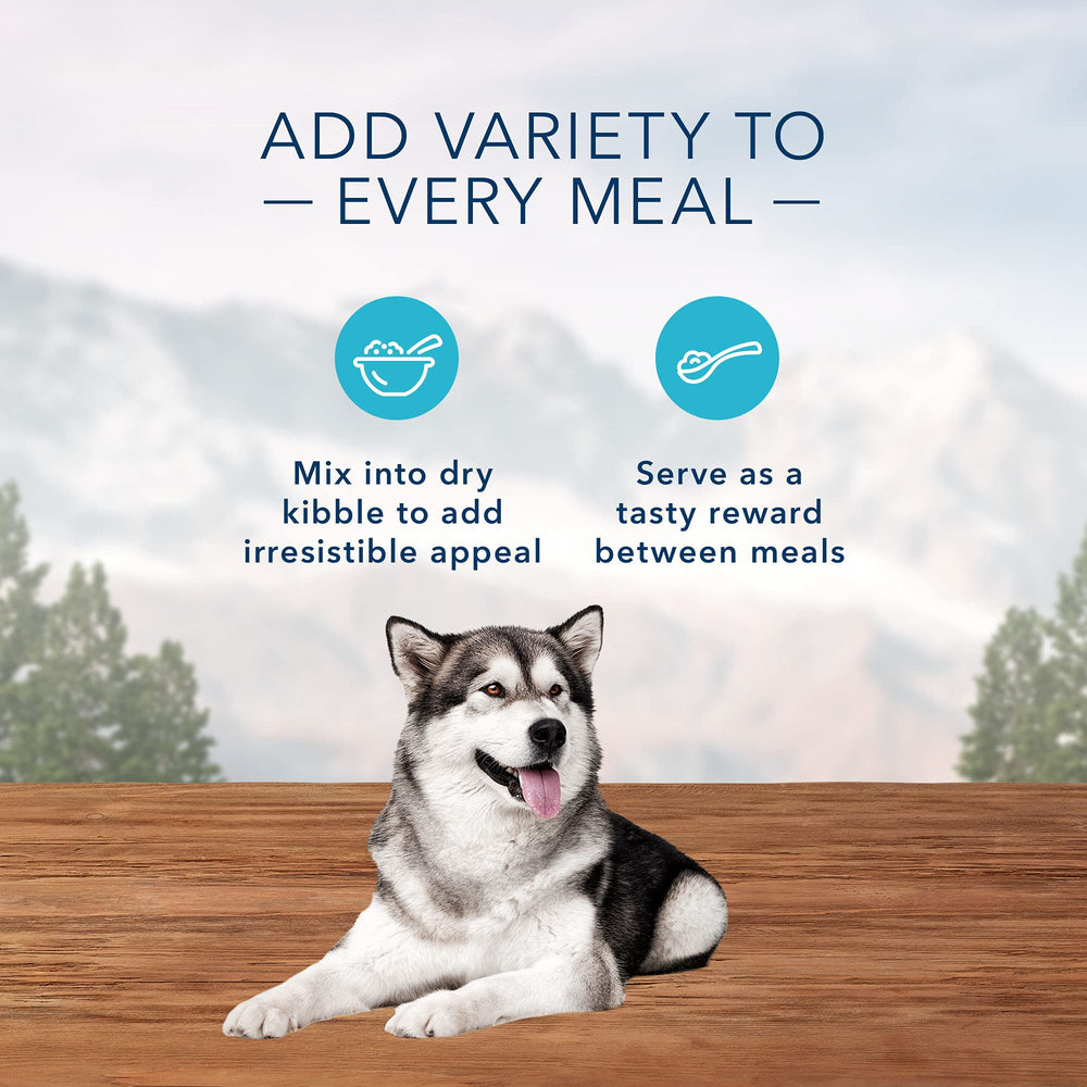 Blue Buffalo Wilderness Trail Toppers chicken pouch emphasizes natural ingredients to enhance meals.