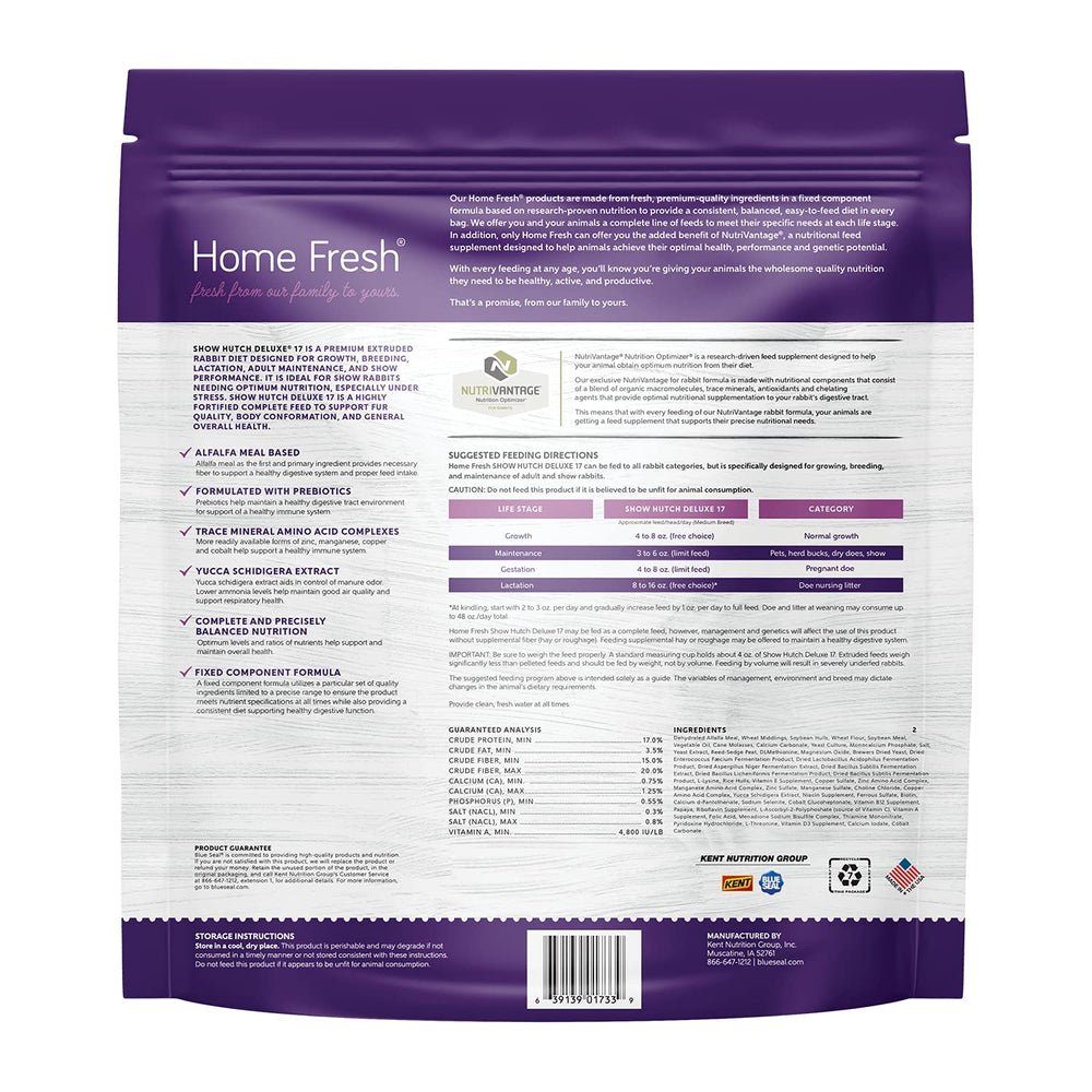 Blue Seal Fresh Show Hutch Deluxe 17 extruded nuggets close-up for improved rabbit digestibility.