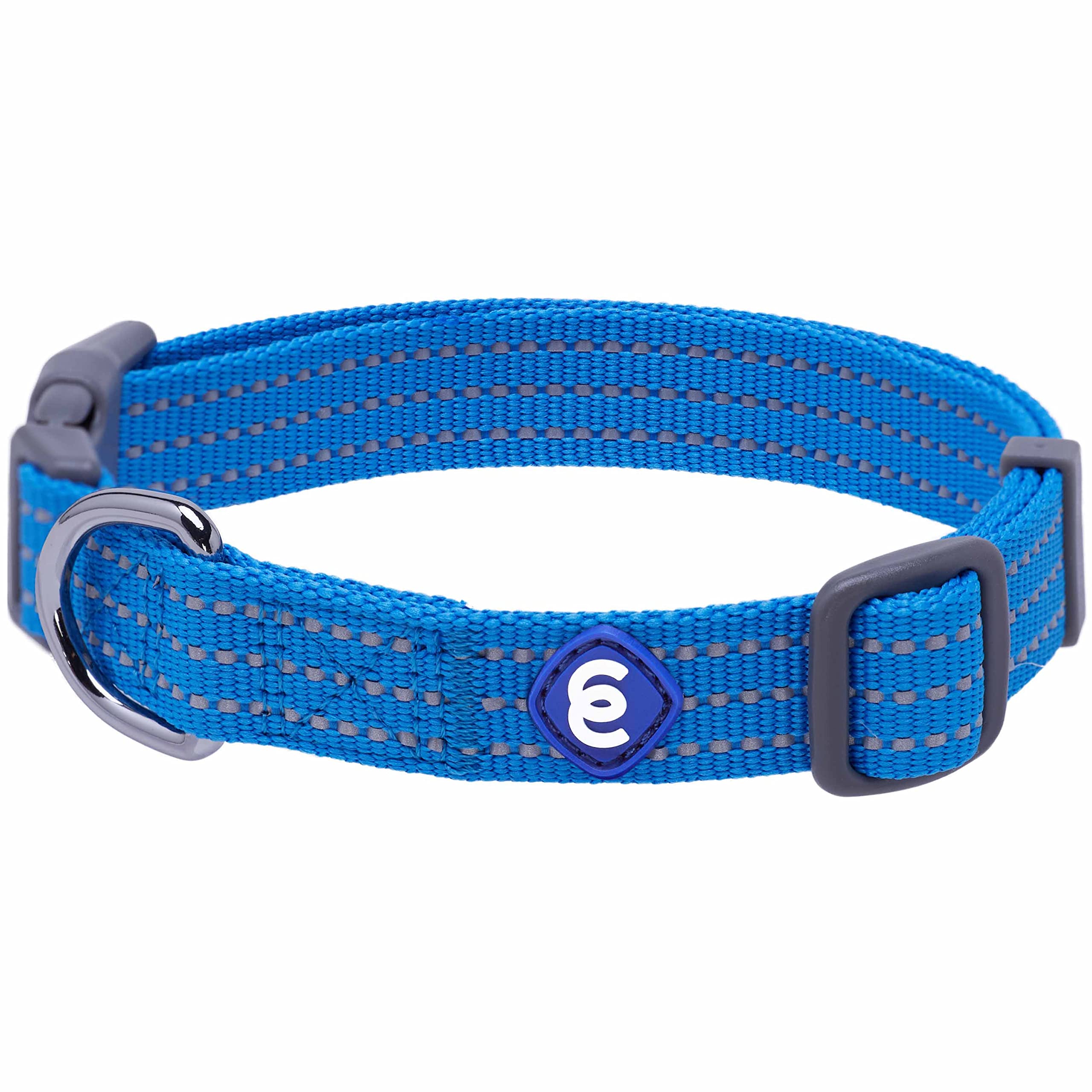 Blueberry Pet Essential Medium Safety Reflective Collar buckle close-up for durable daily wear.