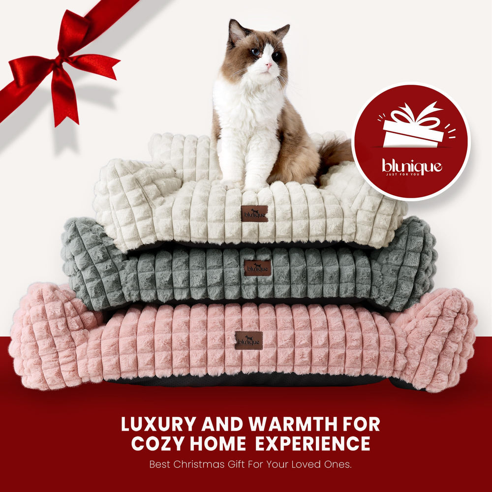 blunique Cat Bed 3D diamond pattern close-up reveals stylish texture and inviting lining.