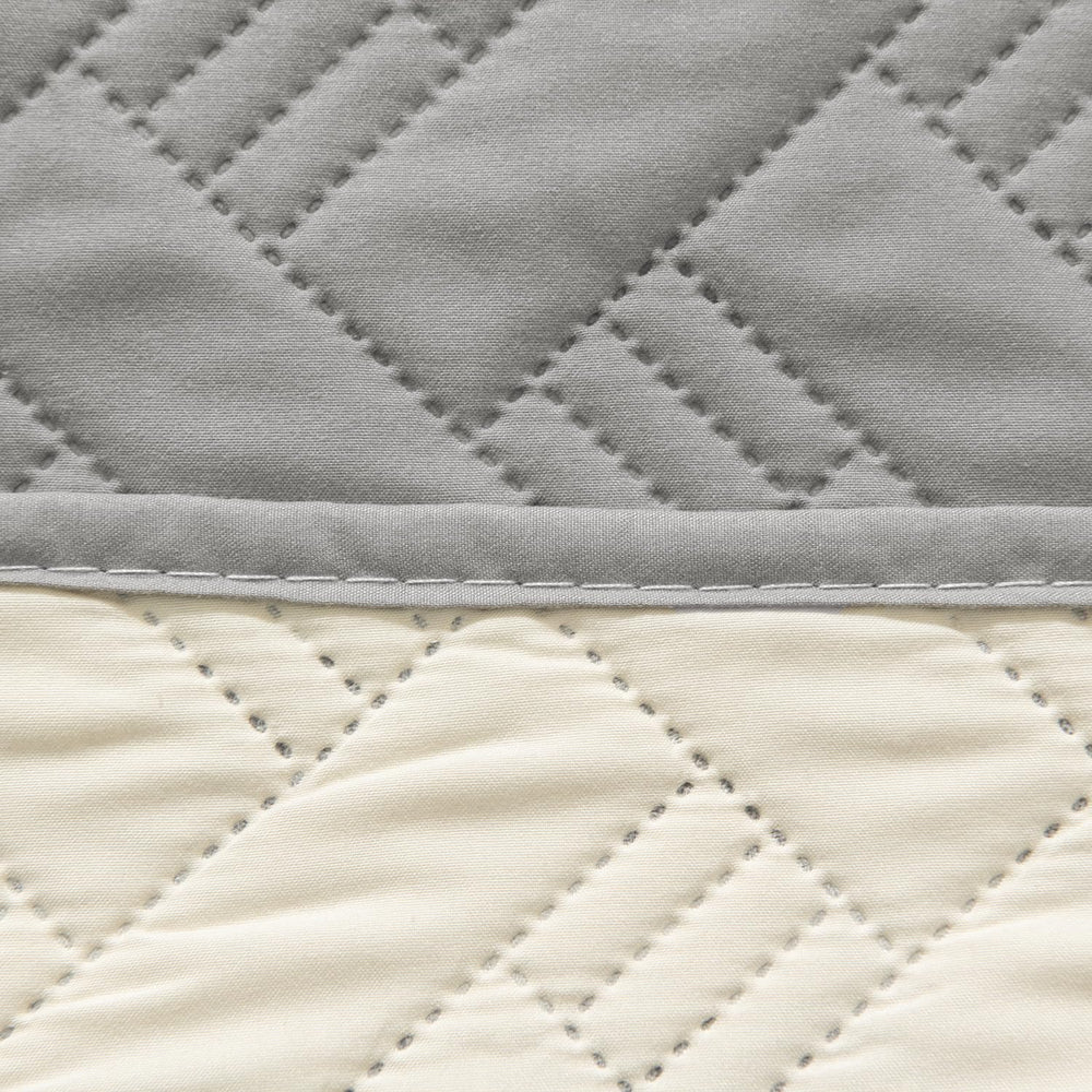 BOCTOPUG dog bed cover in sizes for different spaces.