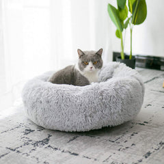 BODISEINT close-up of soft faux fur conveys luxurious texture and snuggle-ready feel