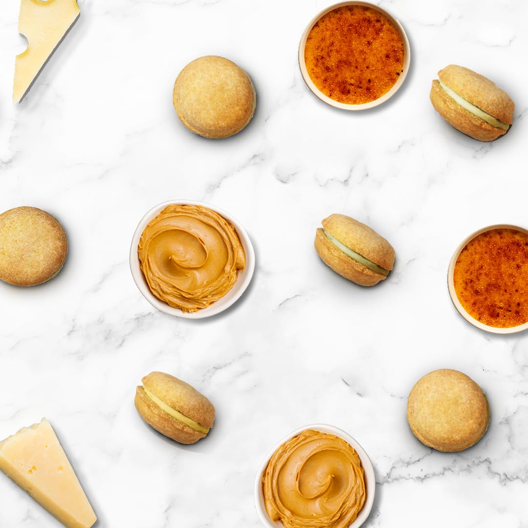 Bonne et Filou dog birthday cupcakes macarons suitable for celebrations