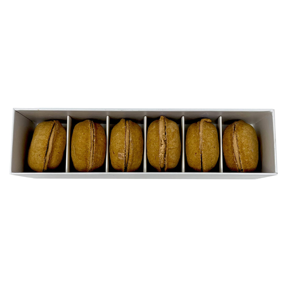 Bonne et Filou dog gift set for Christmas showcasing luxury treats