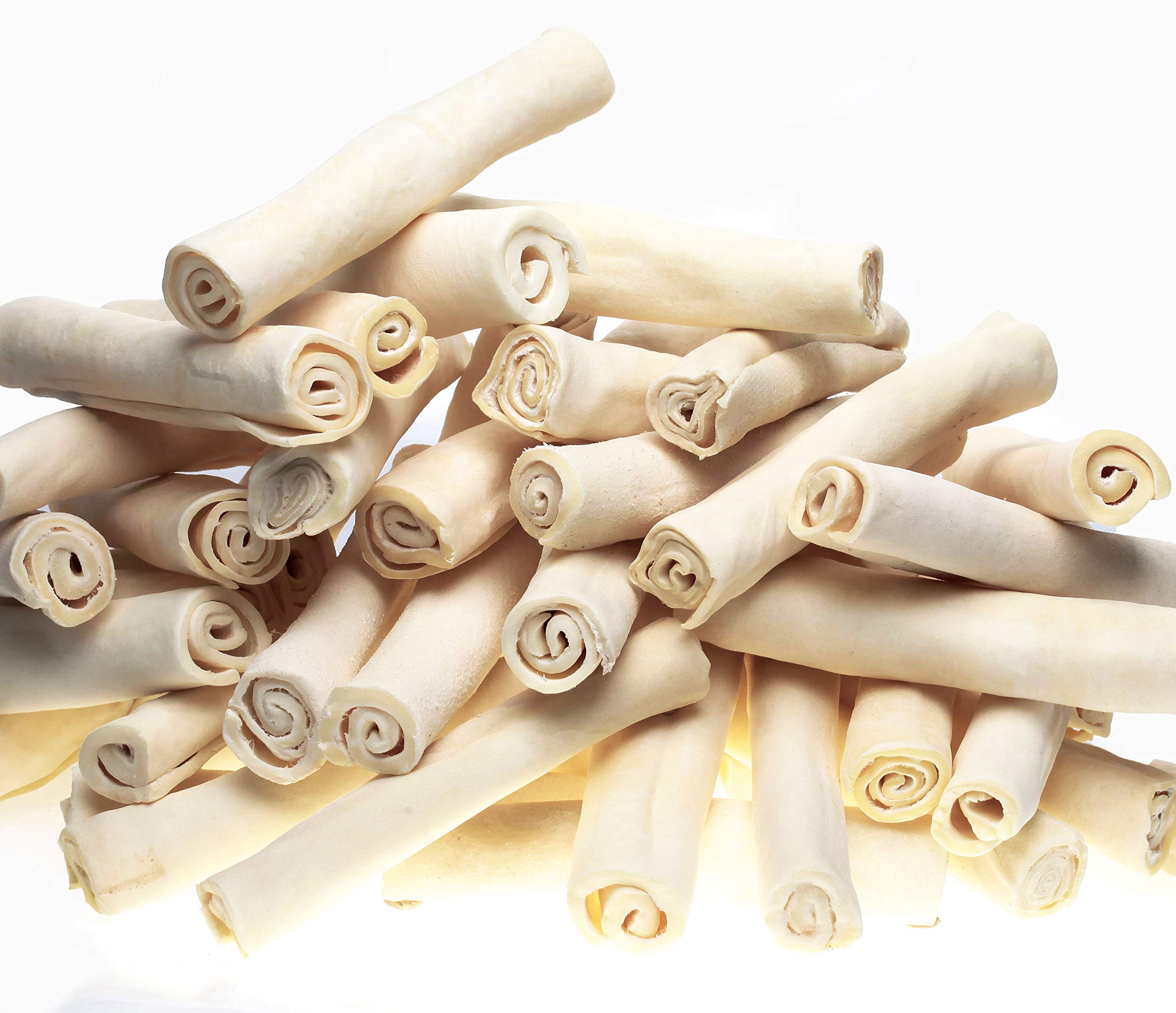Brazilian Pet Premium Retriever Rolls close-up, single-sheet rawhide for clean chews.