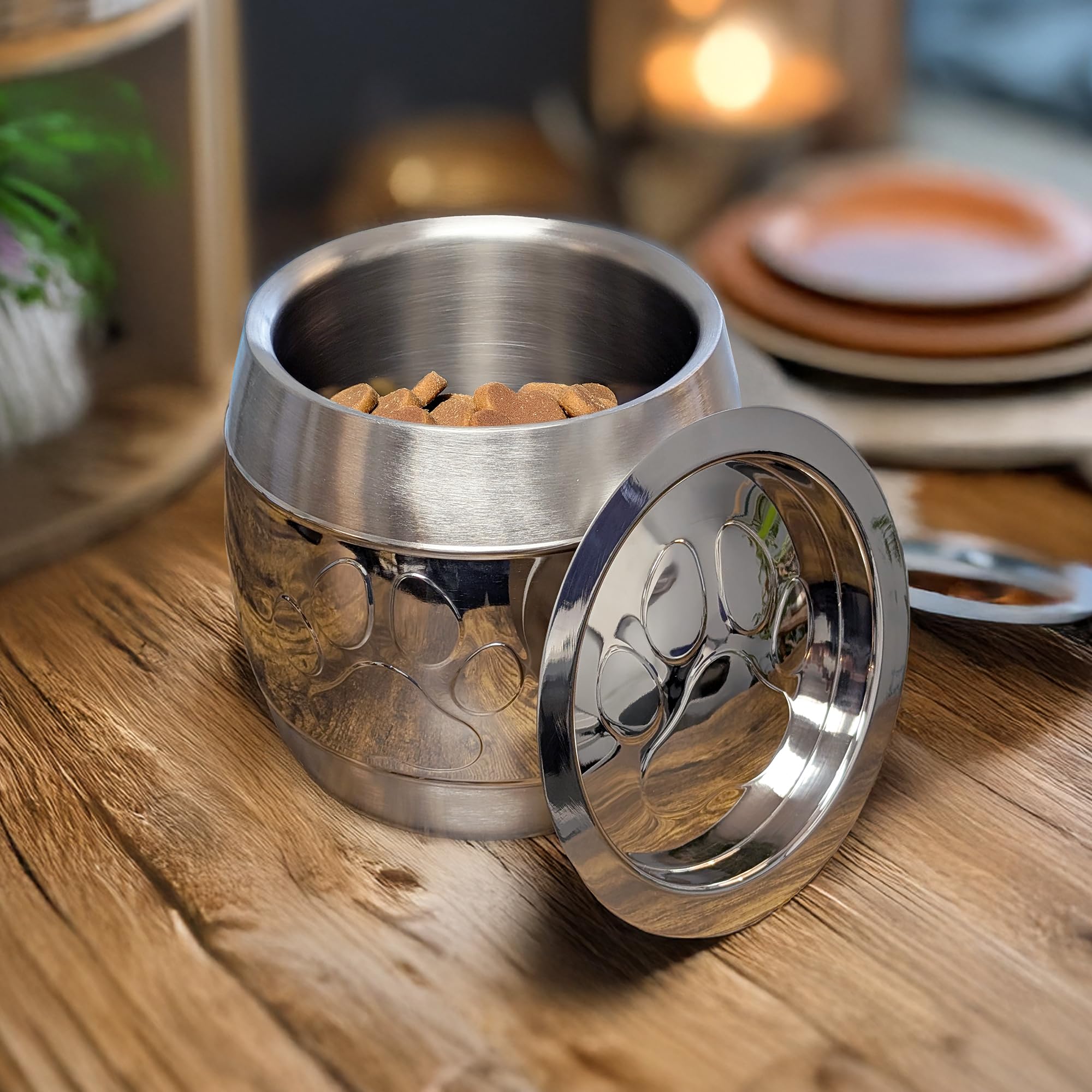 BREKX stainless-steel jar with brushed finish for easy cleaning and hygienic storage.