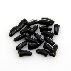 Brostown nail caps pack 100pcs shows soft caps for dogs to reduce scratches.