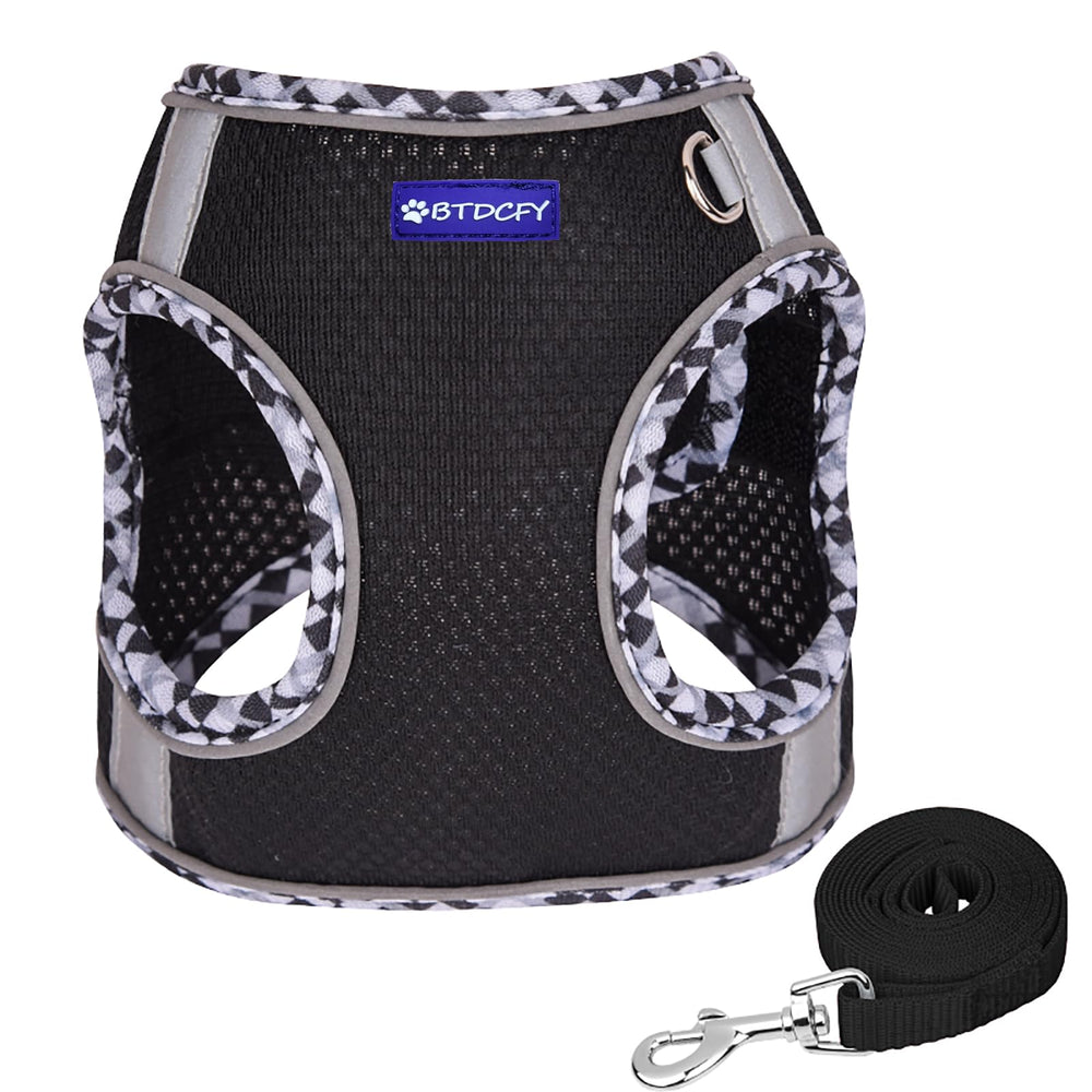 BTDCFY Step-in Mesh Harness front D-ring for ID tag or light attachment.