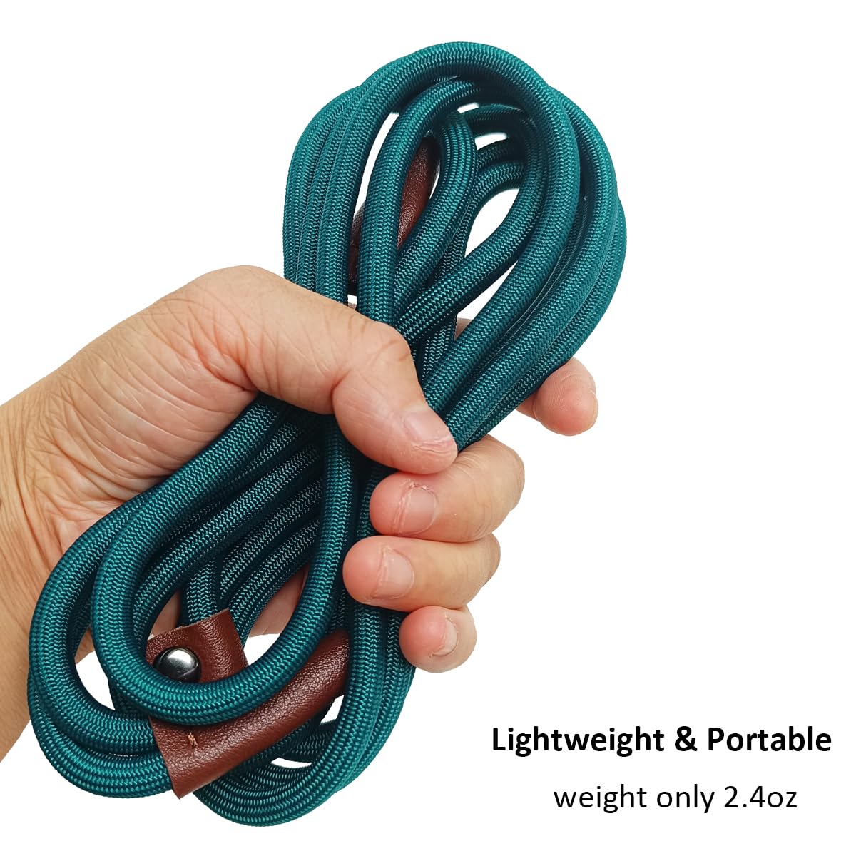 BTINESFUL strong no-pull rope leash in motion for jogging and outdoor training.
