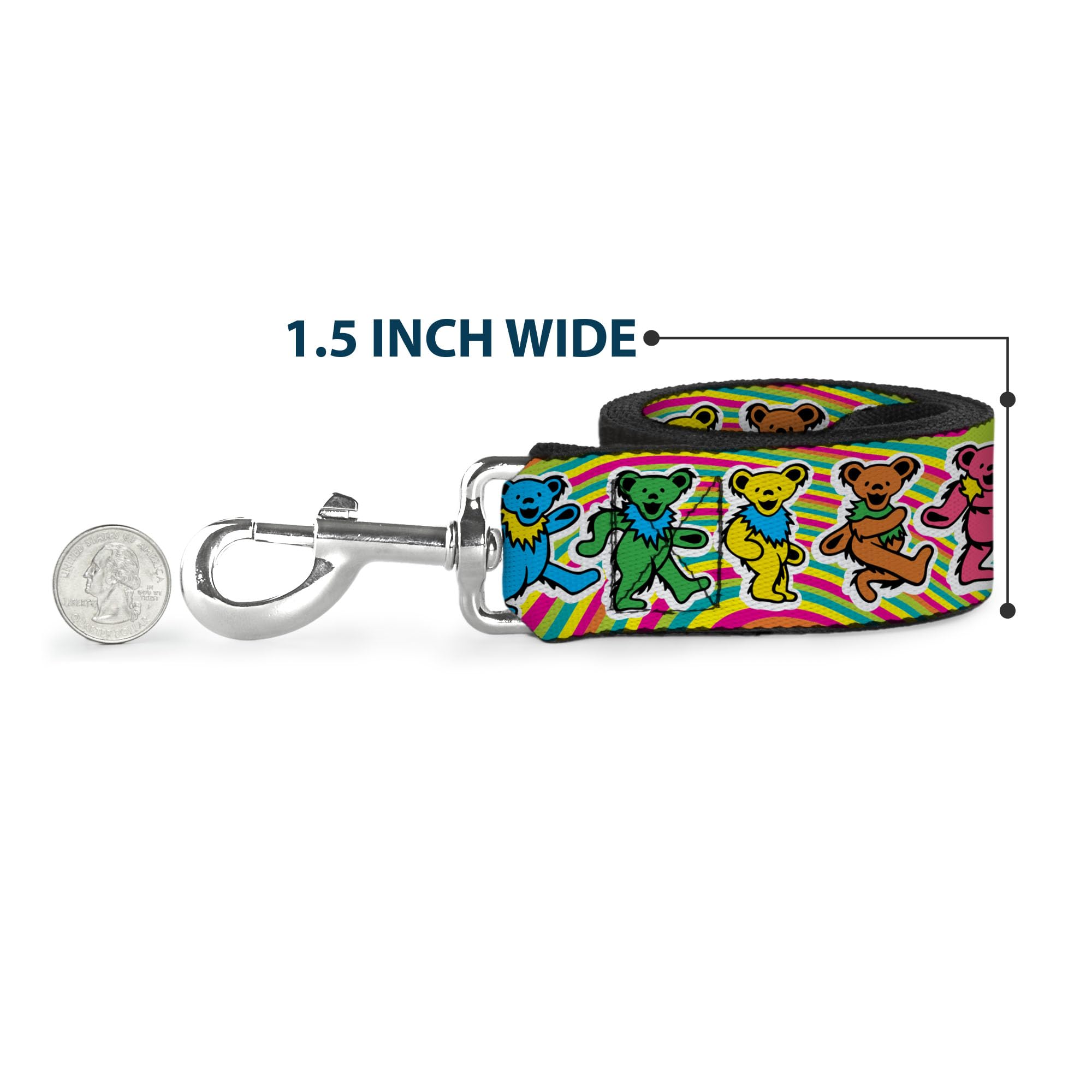 Buckled-Down snap-closure leash enables quick, secure attachment on busy walks.