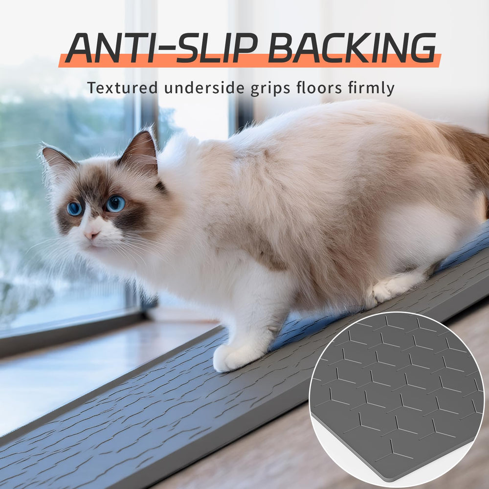 Bulkniu 22x34 inch mat shown with ample space for litter boxes.