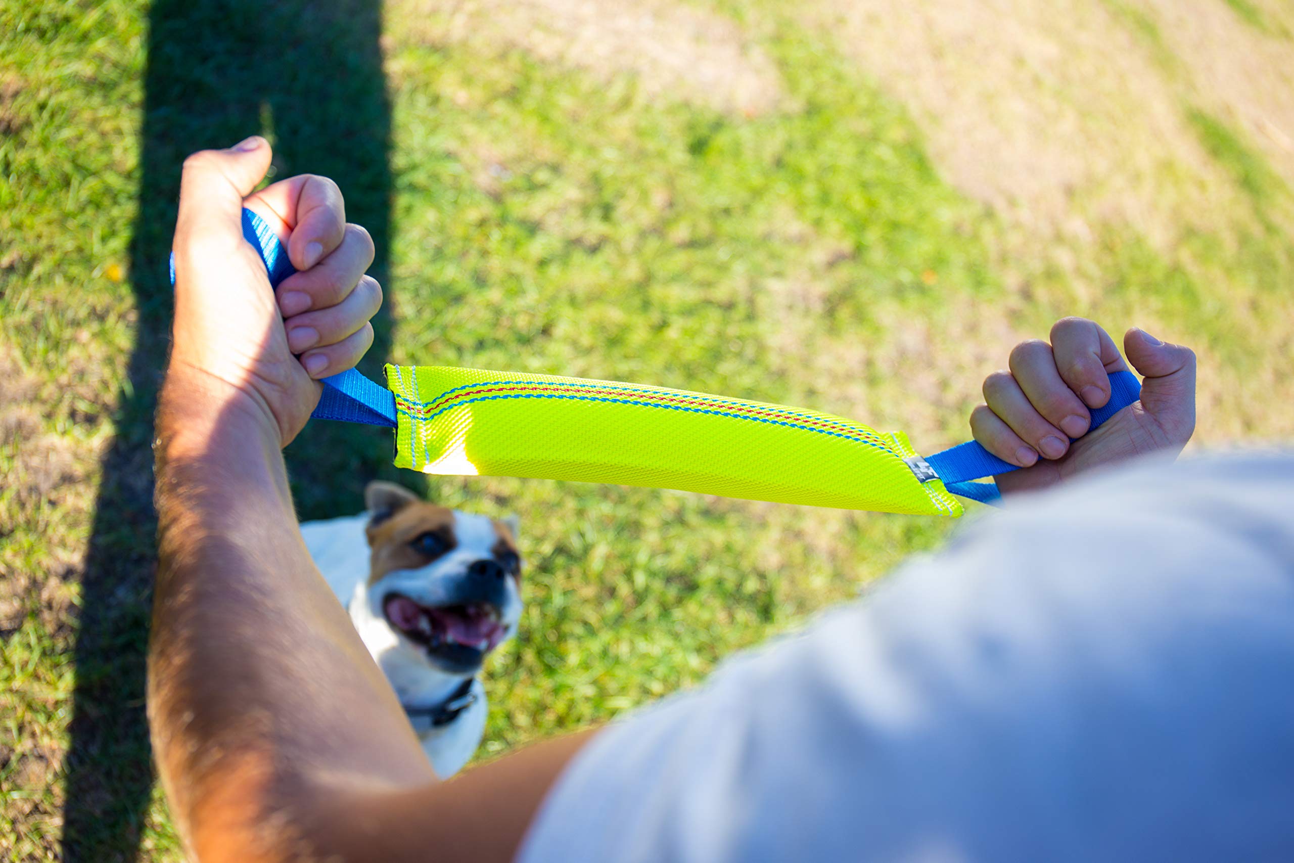 Bull Fit handles provide easy grip while dogs pull hard