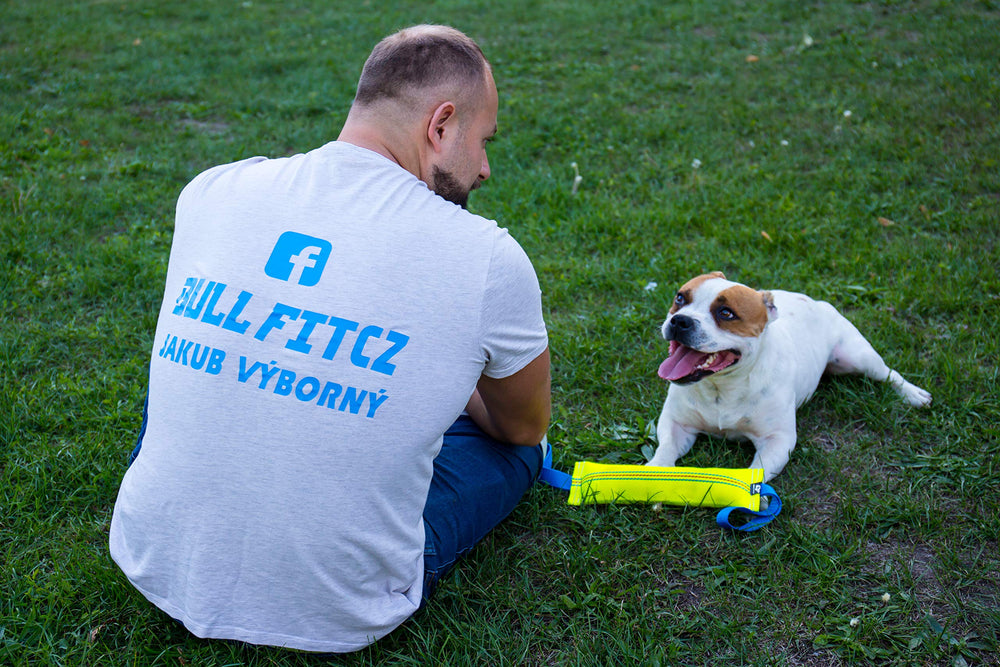 Bull Fit tug demonstrates rugged durability in tough play sessions