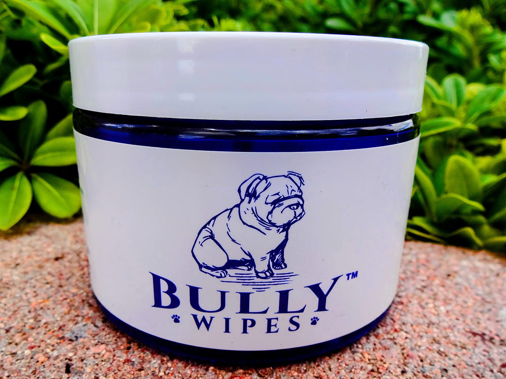 Bully Wipes botanical scent closeup conveying refreshing daily grooming