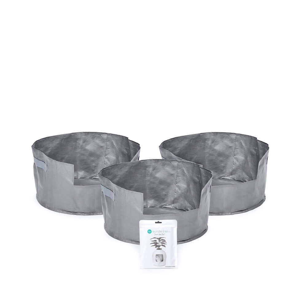 Bundle & Bliss waterproof liner provides leak protection for waste containment