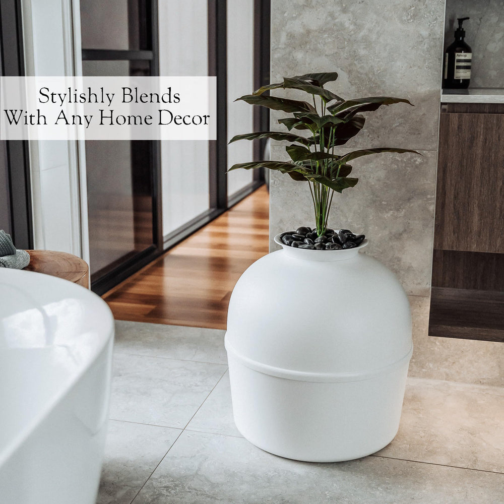 Bundle & Bliss Secret Litter Box carbon filter close-up highlights odor control.