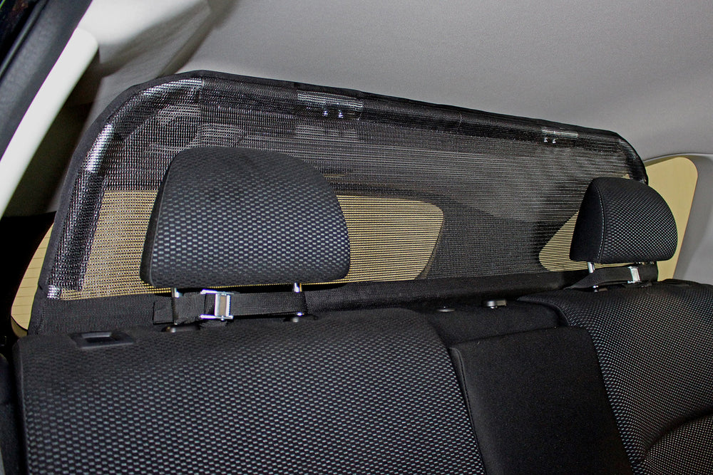 Bushwhacker cargo barrier detailed-dimension view emphasizes 46x21 inch fit.