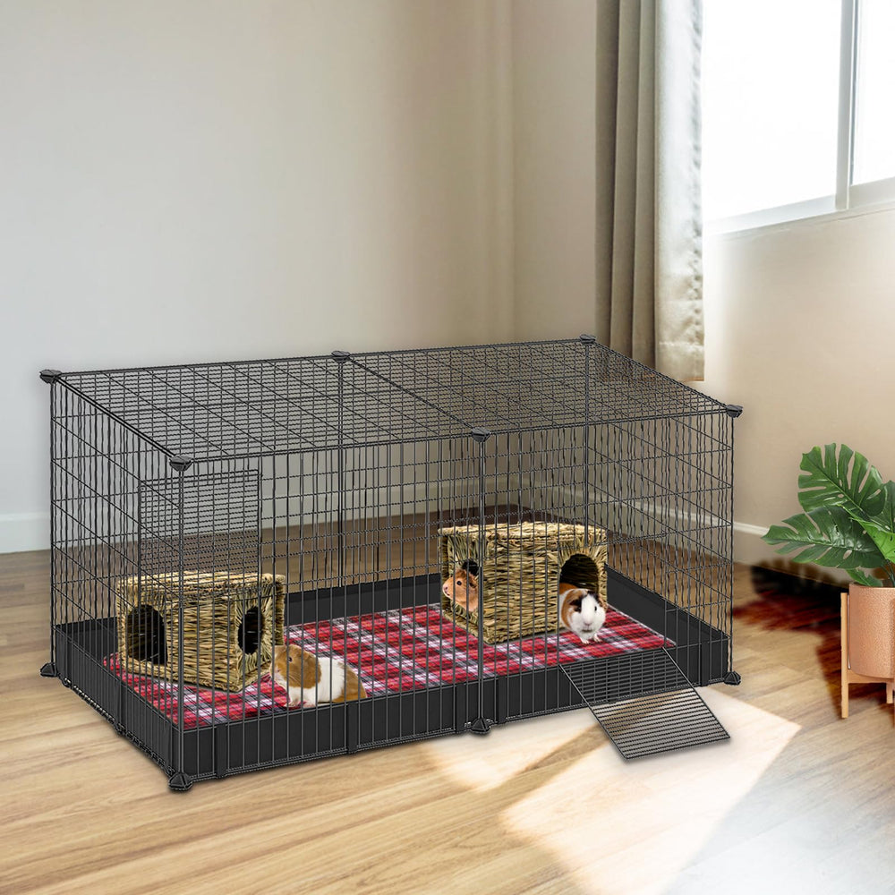 BWOGUE grass house pet-friendly materials, cool in summer and warm in winter.