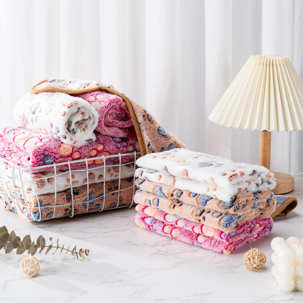 CADONO pet blanket suitable for couch, bed, or carrier.