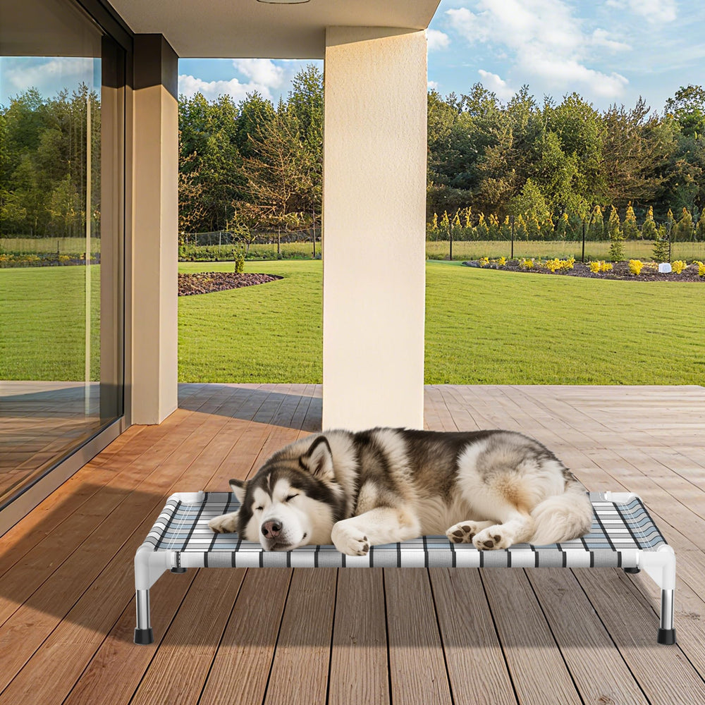 Caghash dog bed-strong-stitching reveals precise craftsmanship and durable seams.
