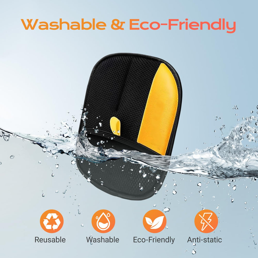 Calmorazen grooming glove with elastic wrist band for secure, comfortable use.