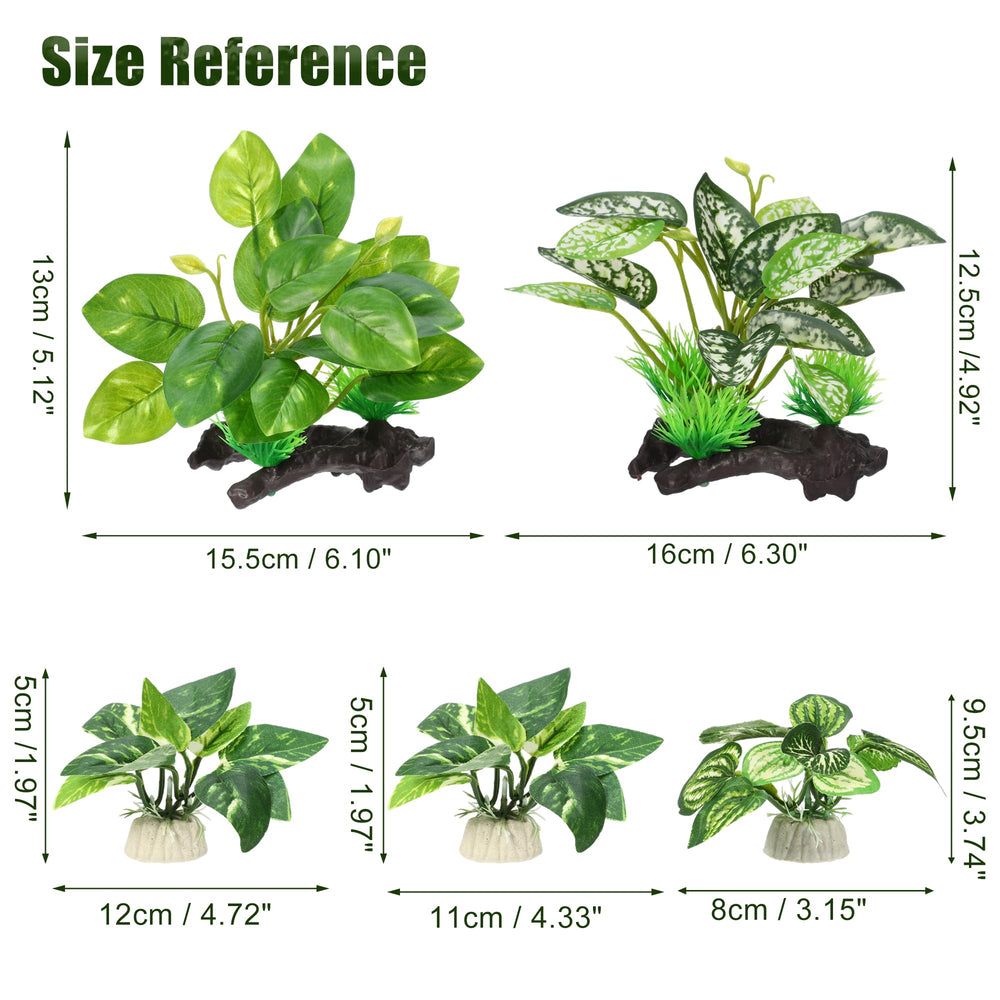 CAPASTEC Silk Plants in aquarium set offering safe shelter for fish.