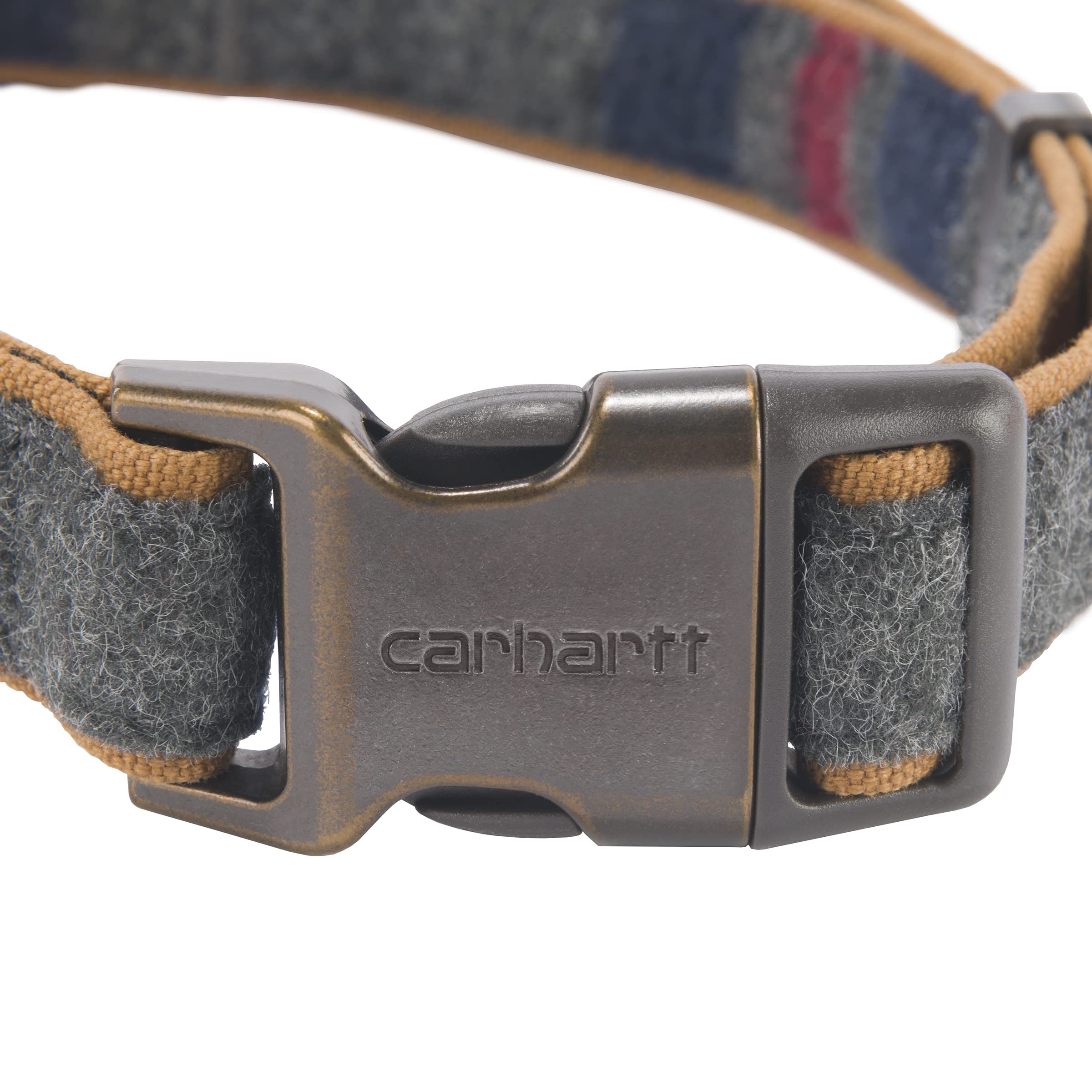 Carhartt blanket stripe collar with adjustable fit fits necks 12–18 inches.