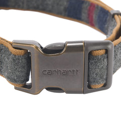 Carhartt blanket stripe collar with adjustable fit fits necks 12–18 inches.