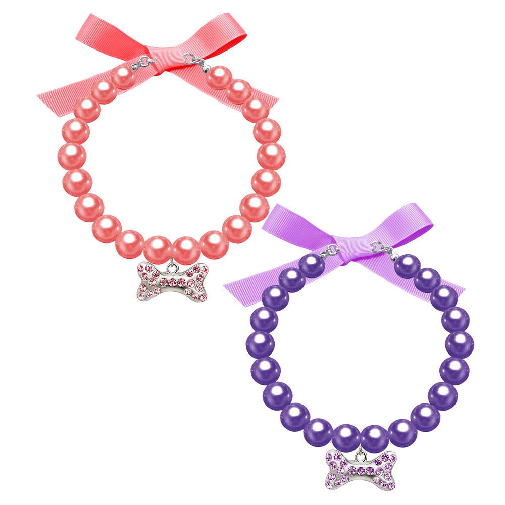 Casidoxi durable material collar withstands daily wear and occasional play.