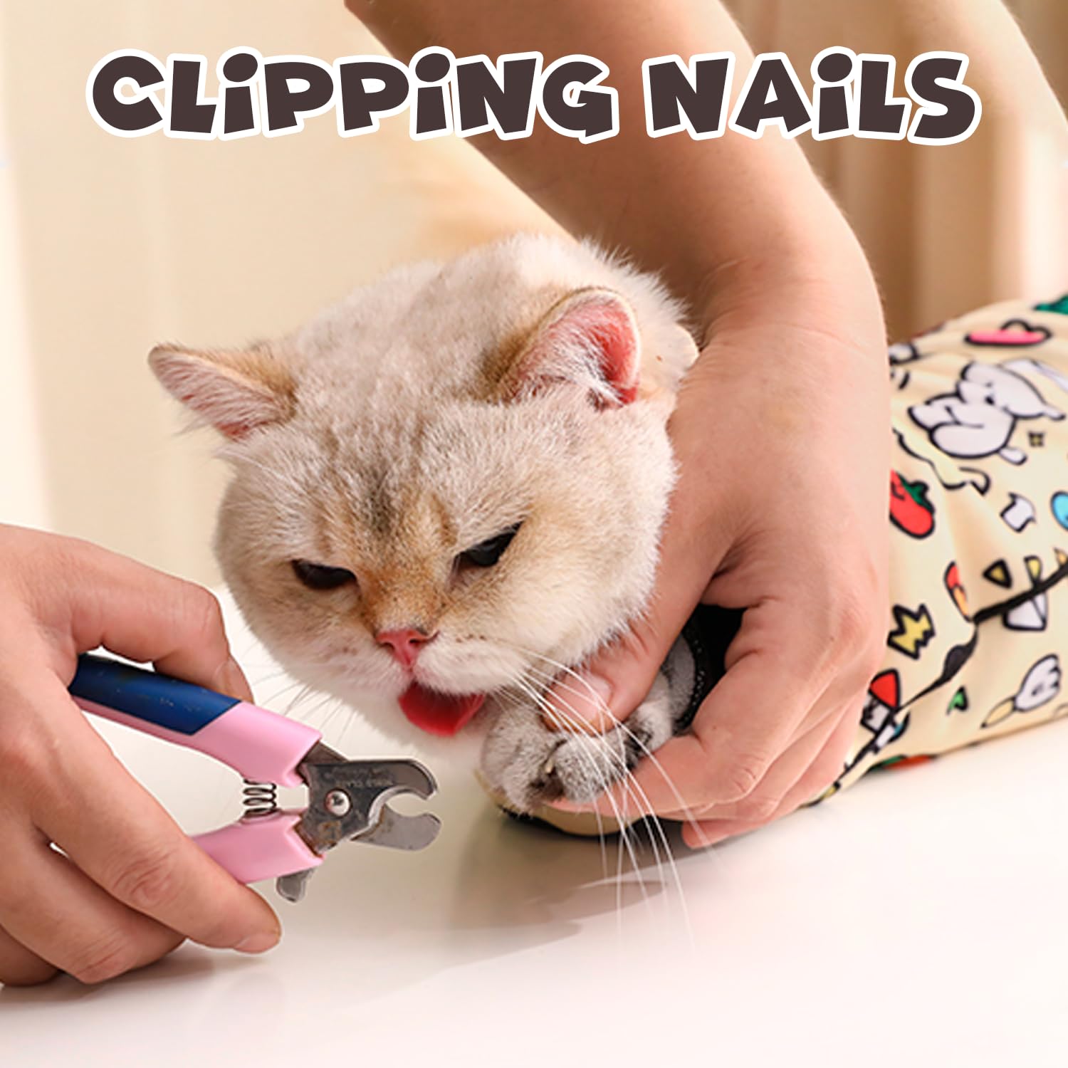 Cat Grooming Wrap uses soft microfiber to protect skin during grooming
