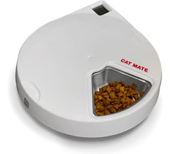 Cat Mate wide shallow design aids easy, mess-free feeding.