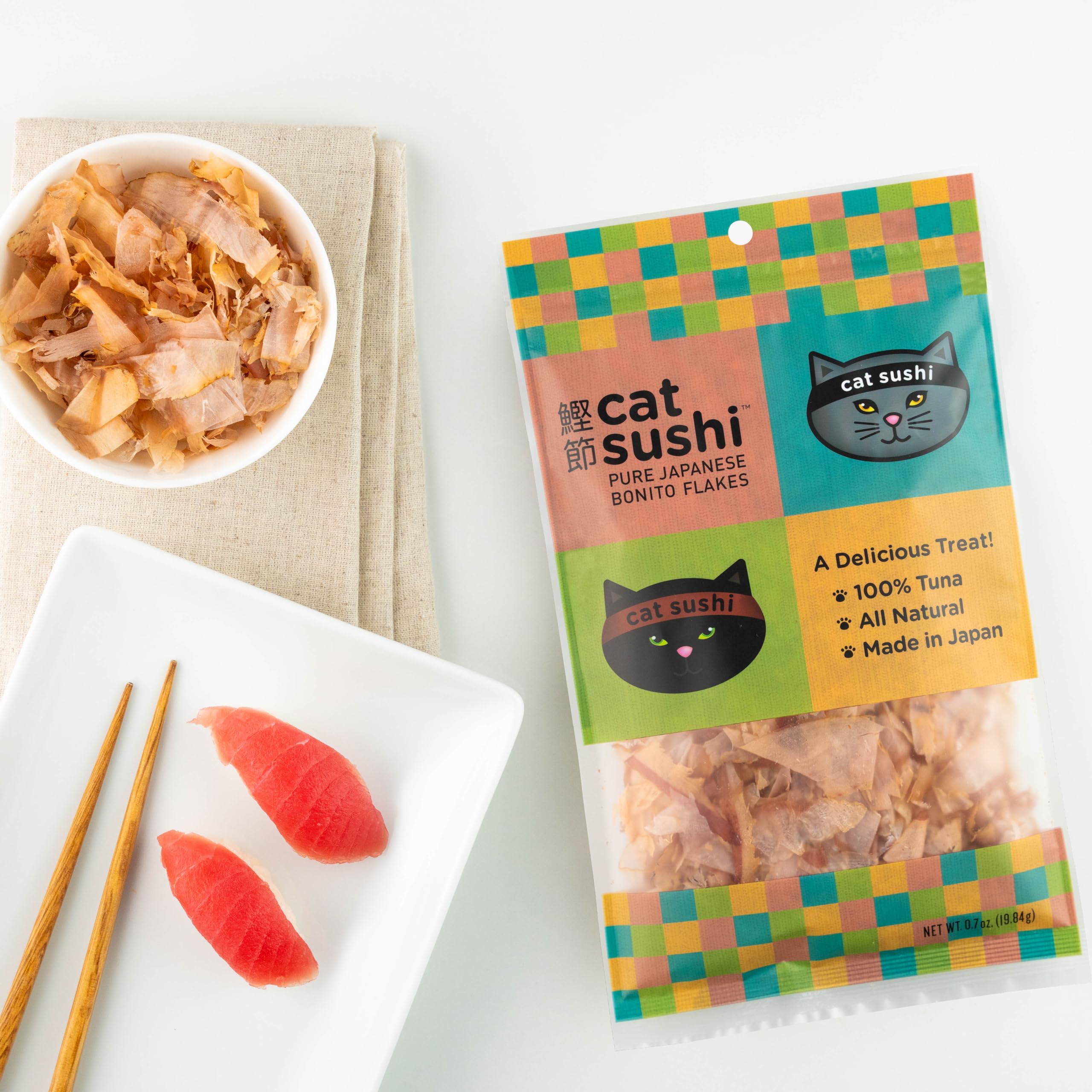 Cat Sushi Bonito Flakes classic-cut closeup shows flaky texture and fish-forward flavor.