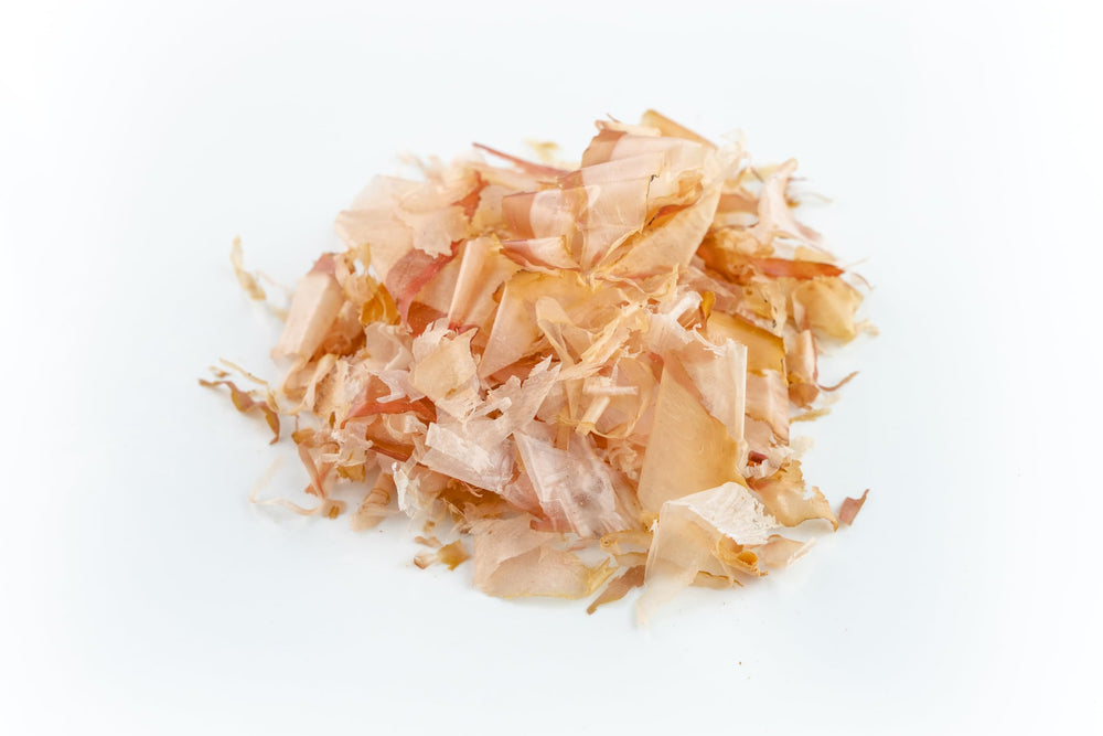 Cat Sushi Bonito Flakes ingredients label signals pure bonito tuna for cats.