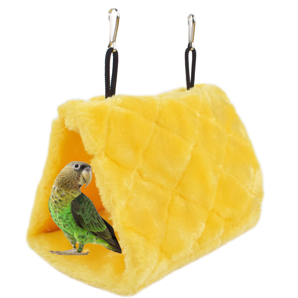 Cdycam-easy-hanging-setup-with-bilateral-hooks enables simple cage mounting