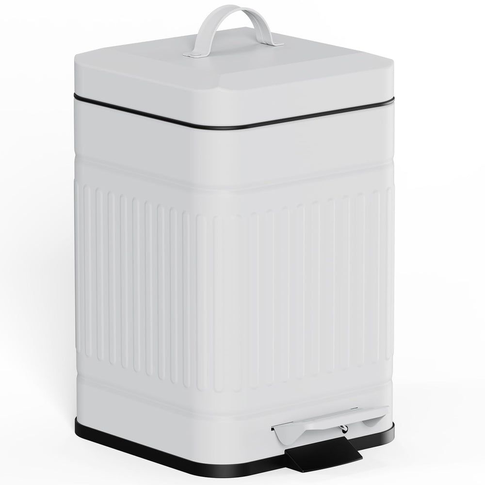 CEROELDA 5L small trash can with lid in white, compact and stylish.