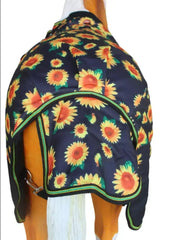 CHALLENGER blanket adjustable-closures ensure secure fit for growing foals.
