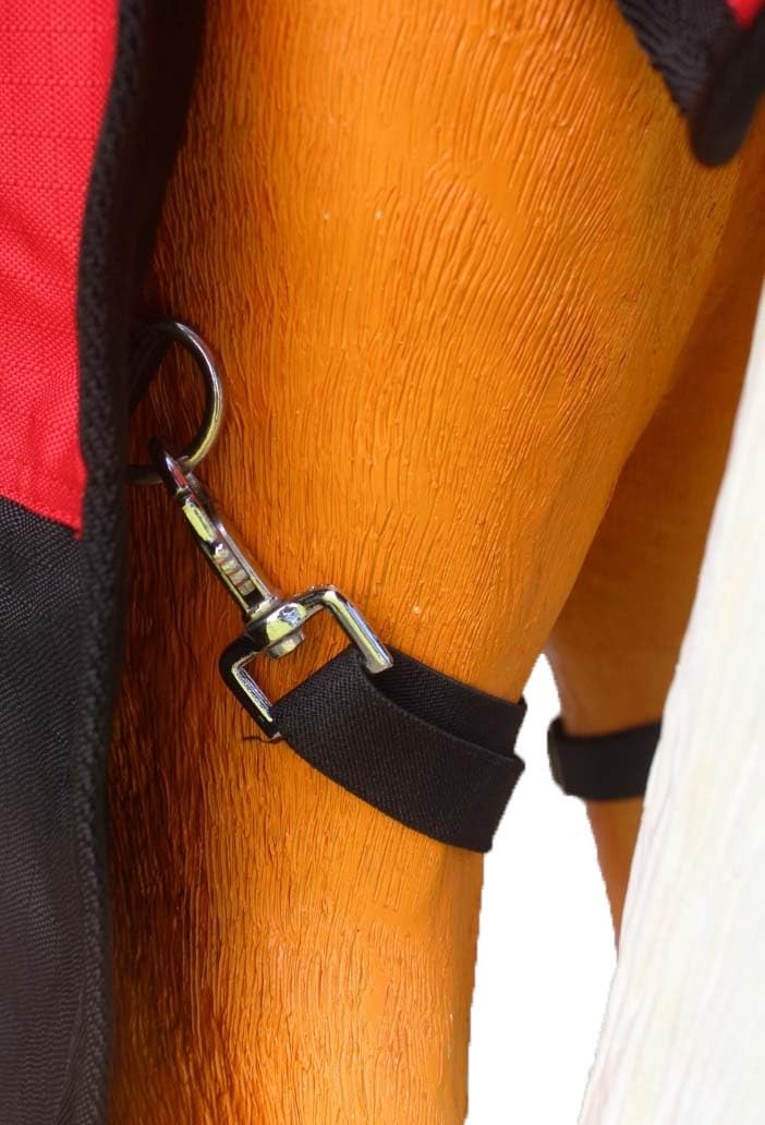 CHALLENGER fleece-lined withers reduce rubbing during wear