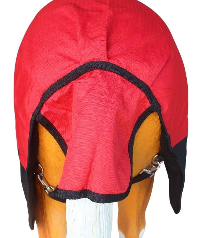 CHALLENGER shoulder gussets improve mobility for active foals