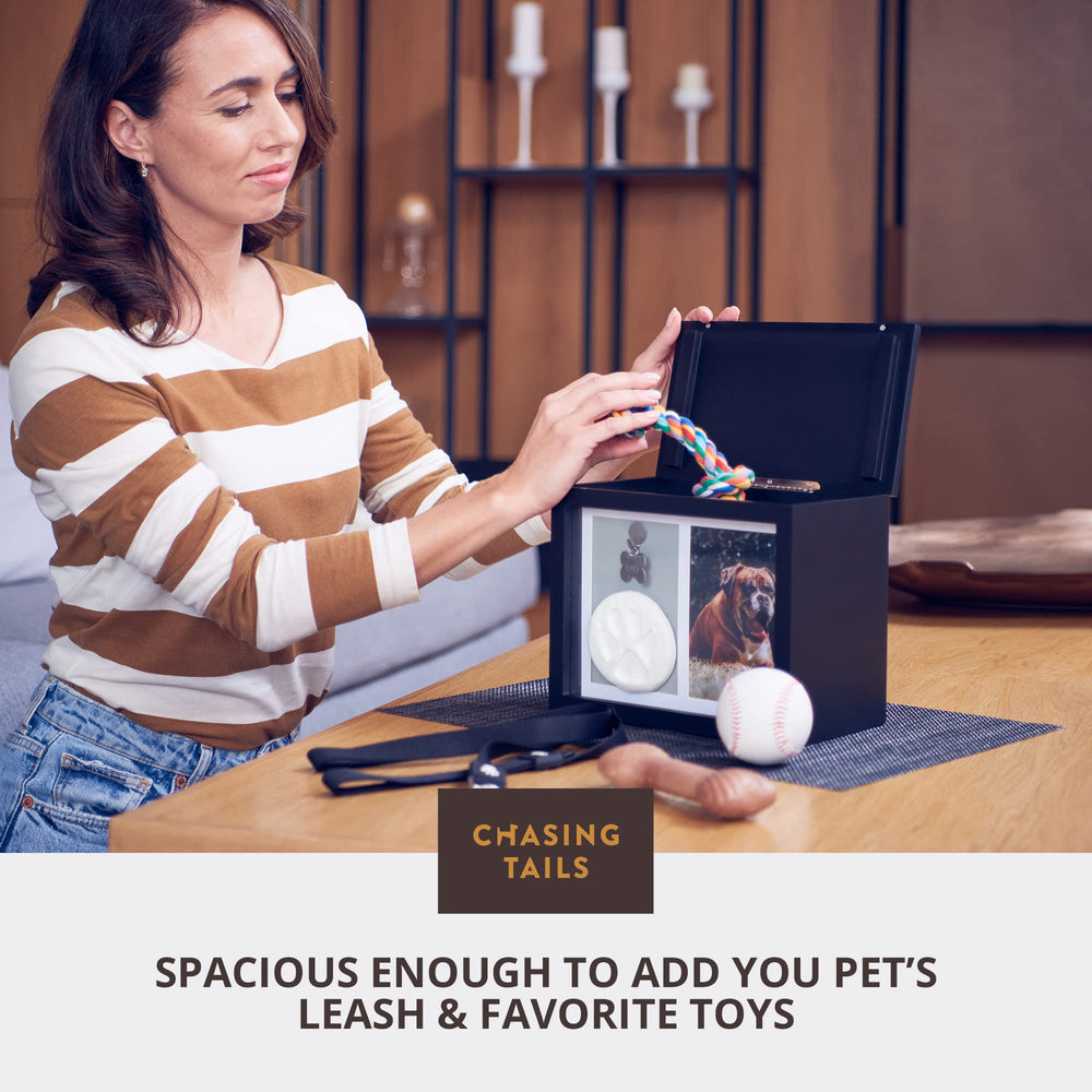 Chasing Tails paw-print-kit enables a personalized paw print keepsake for grieving families.