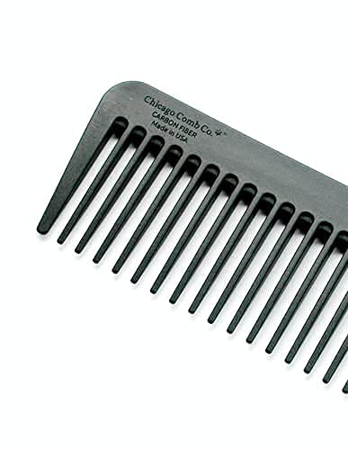 Chicago Comb No. 9 Pet beard and pet fur grooming close-up