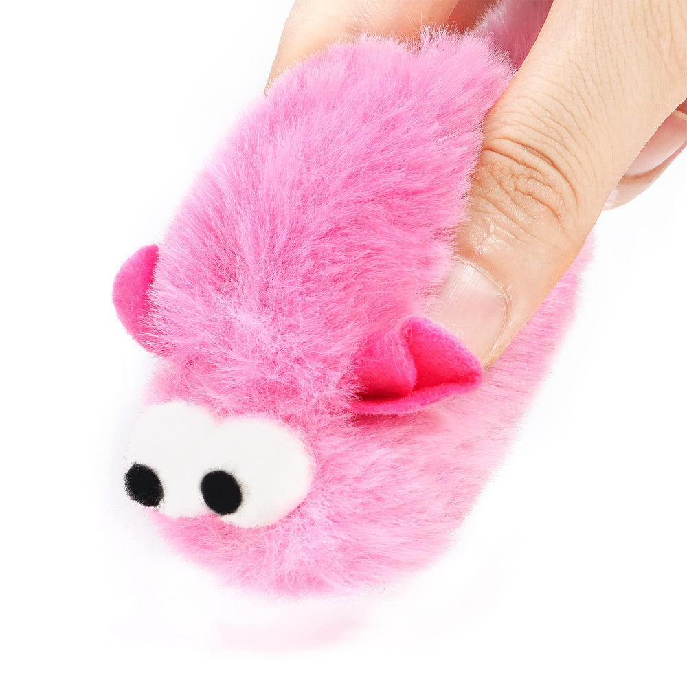 CHIWAVA cat play action featuring interactive hunting and pounce-ready mice.