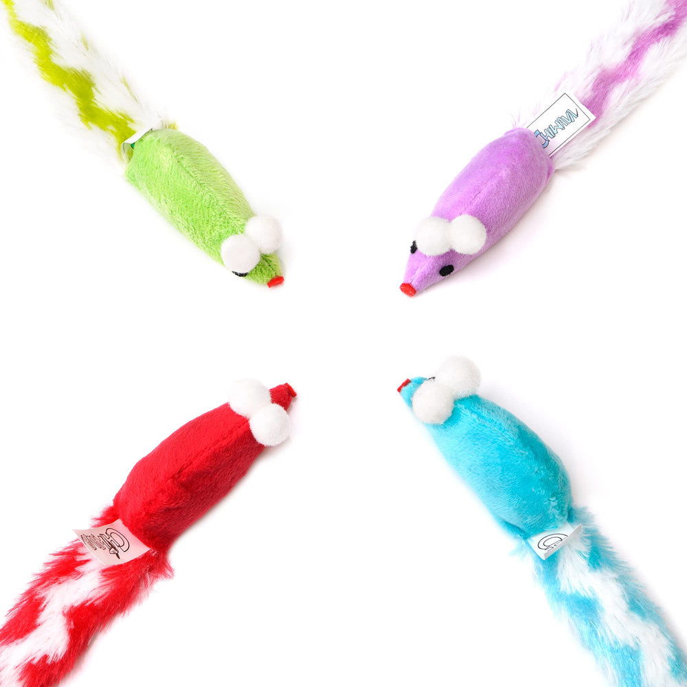 CHIWAVA interactive play image demonstrates indoor cat engagement.