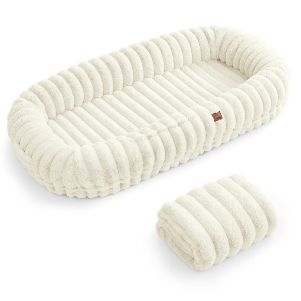 ChiXnuggle included strap enables quick transport and storage.