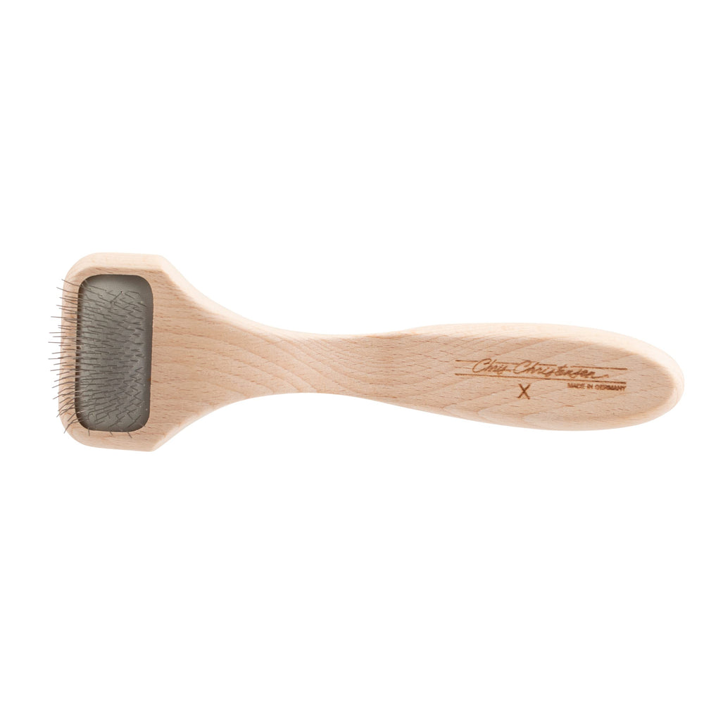 Chris Christensen A5X Mark X Slicker tiny head in use during brushing